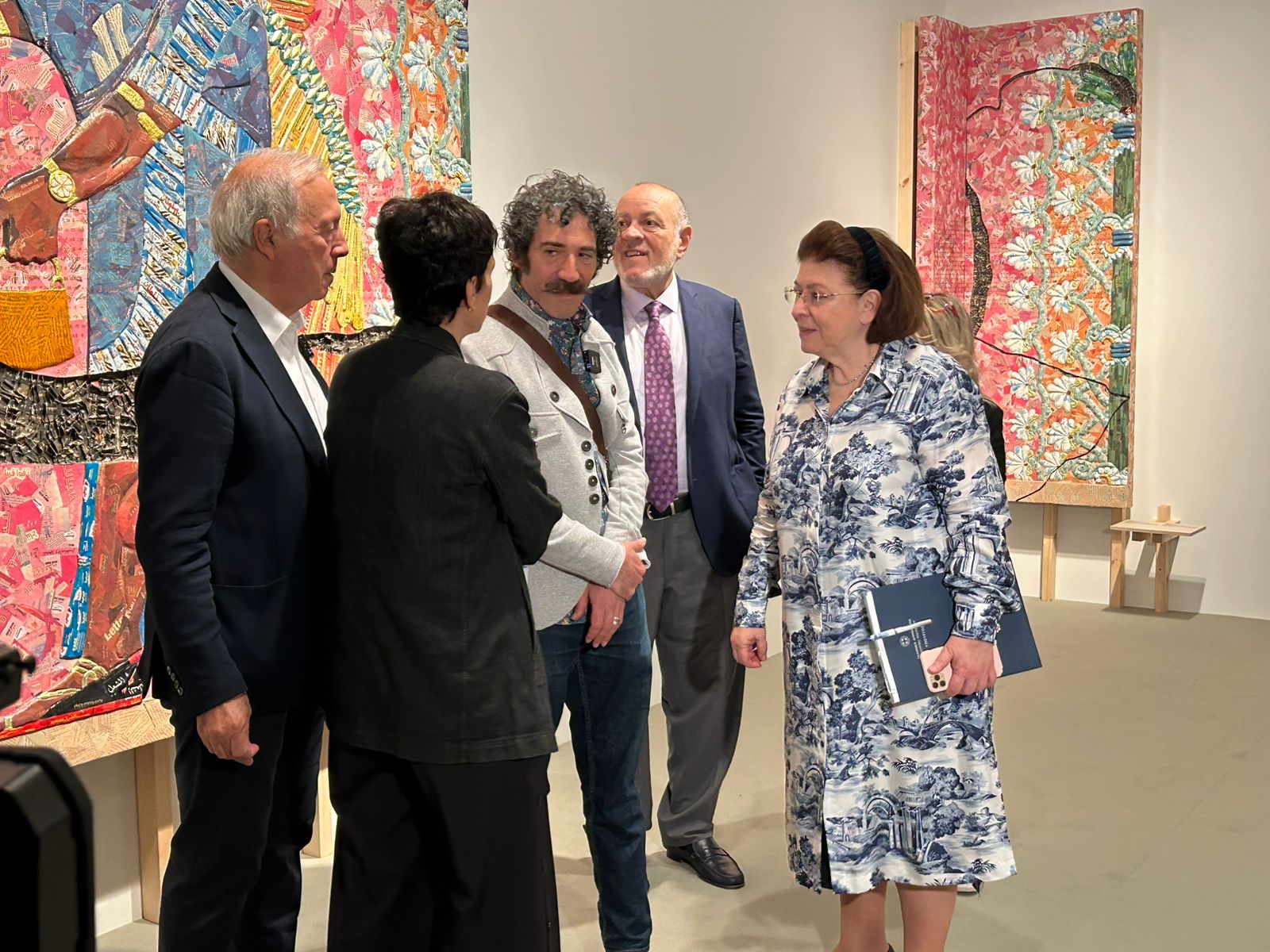 Η-Υπουργός-Πολιτισμού-με-τον-Michael-Rakowitz-τον-Δημήτρη-Δασκαλόπουλο-τον-Νίκο-Σταμπολίδη-και-την-Ελίνα-Κουντούρη
